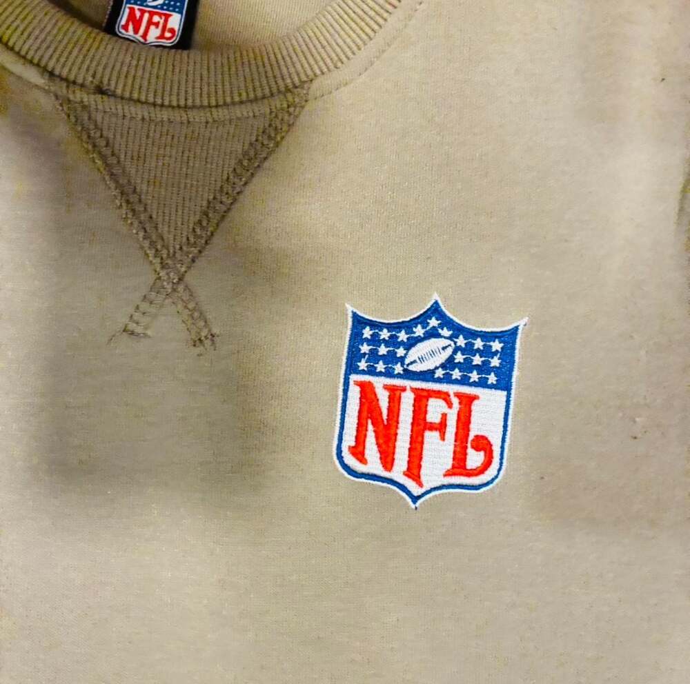 NFL - Picture 5 of 6